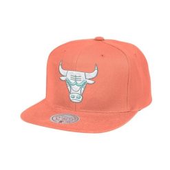 Czapka typu snapback Mitchell & Ness Ocean Dreams Chicago Bulls. Brązowe czapki z daszkiem Mitchell & Ness, bez wzorów. Za 194.00 zł.