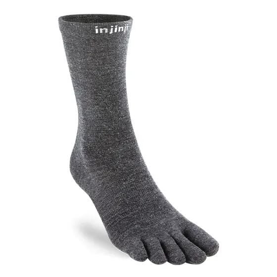 Skarpetki Injinji Liner Crew Wool. Szare skarpety Injinji, bez wzorów, ze skóry. Za 137.50 zł.