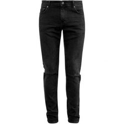 Q/S Designed By Długość Dżinsy 34 40.709.71.2525.98Z5.34 Czarny Denim (Rozmiar 33). Jeansy marki Q/S designed by. W wyprzedaży za 143.00 zł.