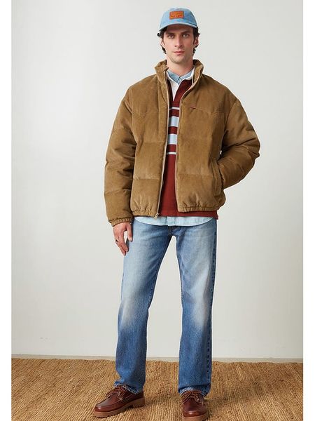 Levi's Kurtka przejściowa w kolorze karmelowym rozmiar: S. Brązowe kurtki Levi's®, s, bez wzorów, bez kaptura. Za 395.31 zł.