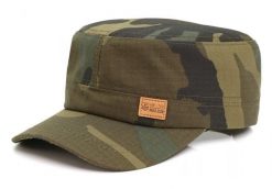 Czapka z Daszkiem - Zielona w Moro - Patrolówka - Pako Jeans. Zielone czapki z daszkiem Pako Jeans, na lato, bez wzorów, z bawełny. Za 49.99 zł.