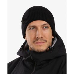 Czapka męska Kilpi MANEO-M. Czarne czapki zimowe Kilpi, bez wzorów. Za 70.90 zł.