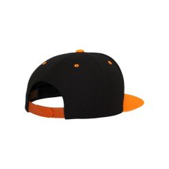 Czapka Flexfit Classique 2-tone. Brązowe czapki z daszkiem FLEXFIT, bez wzorów. Za 111.50 zł.