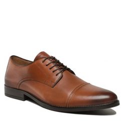 Półbuty Lasocki. Brązowe eleganckie półbuty Lasocki, bez wzorów, bez obcasa, bez zapięcia. Za 149.99 zł.