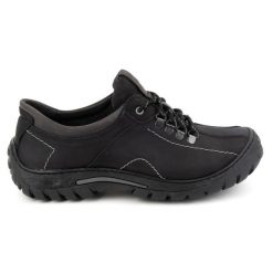 KOMODO Buty męskie trekkingowe skórzane 936K czarne. Czarne trekkingi bez wzorów, ze skóry, bez zapięcia. Za 377.80 zł.