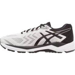 ASICS GELFORTITUDE 8 (2E) Obuwie do biegania treningowe glacier grey/black. Buty do biegania marki ASICS. Za 549.00 zł.