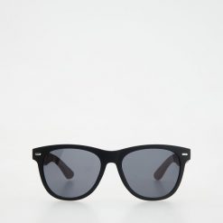 Okulary przeciwsłoneczne Wayfarer - czarny. Czarne okulary przeciwsłoneczne Reserved. Za 69.99 zł.