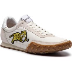 Sneakersy KENZO - F865SN122F54 Gris Clair 93. Buty sportowe casual marki KENZO. W wyprzedaży za 579.00 zł.