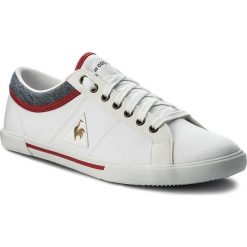 Tenisówki LE COQ SPORTIF - Saint Dantin Canvas 1810224 Optical White/Dress Blue/Vin. Białe trampki marki le coq sportif. W wyprzedaży za 199.00 zł.