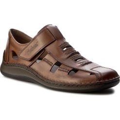 Półbuty RIEKER - 05283-25 Brown. Brązowe eleganckie półbuty Rieker, bez wzorów, z materiału, bez obcasa, bez zapięcia. W wyprzedaży za 199.00 zł.