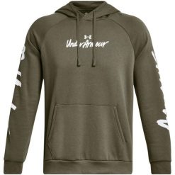 Bluza z kapturem Under Armour Rival Fleece Graphic, Mężczyźni. Zielone bluzy Under Armour, m, bez wzorów, z bawełny, z kapturem. Za 290.00 zł.