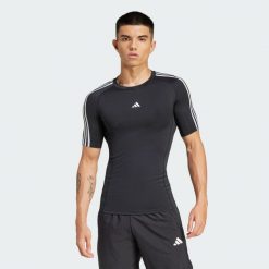 Koszulka TECHFIT Compression Training 3-Stripes. Czarne odzież kompresyjna Adidas, s, bez wzorów, z materiału, na fitness i siłownię, techfit (adidas). Za 179.00 zł.