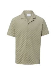 Lindbergh koszula casual Mężczyźni Comfort Fit zielony, M. Zielone koszule Lindbergh, na lato, m, bez wzorów, z dzianiny, bez kołnierzyka, bez ramiączek. Za 179.95 zł.