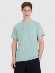 4F T-shirt regular z nadrukiem męski - turkusowy S. Niebieskie t-shirty 4F, m, bez wzorów, z bawełny, bez kołnierzyka, bez ramiączek. Za 59.99 zł.