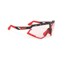 Okulary Rudy Project DEFENDER BLACK MATTE - Impactx™ Photochromic 2 Red. Czerwone okulary przeciwsłoneczne Rudy Project. Za 836.99 zł.