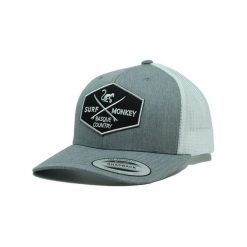 Czapka Trucker - 6 paneli / Uniwersalny rozmiar (Szary/Biały). Szare czapki z daszkiem SURF MONKEY, z aplikacjami. Za 179.95 zł.