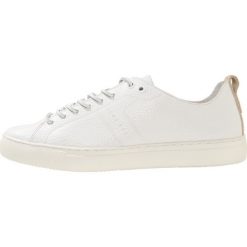 BOSS CASUAL ENLIGHT TENN Sneakersy niskie white. Buty sportowe casual marki BOSS CASUAL. Za 719.00 zł.
