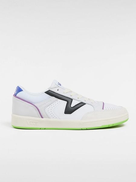 Vans Skórzane sneakersy "Lowland CC JMP R" ze wzorem rozmiar: 42. Buty sportowe casual Vans, bez wzorów, bez zapięcia. Za 166.49 zł.