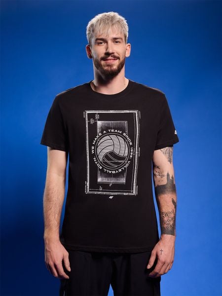 4F T-shirt regular z nadrukiem siatkarskim męski - czarny XL. Czarne t-shirty 4F, bez wzorów, z bawełny, bez ramiączek, do siatkówki. W wyprzedaży za 39.99 zł.