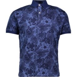 Koszulka polo "Alexandre" w kolorze granatowym. Niebieskie koszulki polo sportowe marki Pepe Jeans, bez wzorów, z bawełny, bez kołnierzyka, bez ramiączek. W wyprzedaży za 128.95 zł.