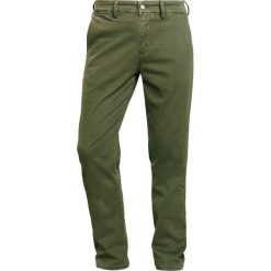 7 for all mankind Chinosy khaki. Eleganckie spodnie marki 7 for all mankind. W wyprzedaży za 367.60 zł.