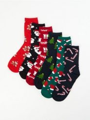 Skarpetki ze wzorem świątecznym 6 pack - wielobarwny. Skarpety Sinsay, bez wzorów. Za 29.99 zł.