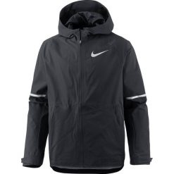 Kurtka "Aeroshield" w kolorze czarnym do biegania. Kurtki marki Nike Performance. W wyprzedaży za 343.95 zł.
