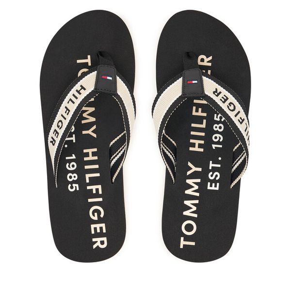 Japonki Tommy Hilfiger. Czarne japonki Tommy Hilfiger, bez wzorów. Za 169.99 zł.