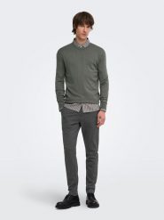 ONLY & SONS Sweter "Onswyler" w kolorze szarym rozmiar: XL. Szare swetry nierozpinane Only & Sons, xl, bez wzorów, bez kołnierzyka, bez ramiączek. Za 104.95 zł.