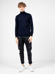 Xagon Man Sweter | A22081 K1 103G | Mężczyzna | Granatowy. Niebieskie swetry nierozpinane Xagon, l, bez wzorów, z tkaniny, bez kołnierzyka, bez ramiączek. W wyprzedaży za 299.00 zł.