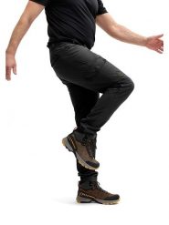 Maier Sports Spodnie funkcyjne "Multi Pulse" w kolorze czarnym rozmiar: 52. Czarne spodnie treningowe długie Maier Sports, bez wzorów, z materiału. Za 279.31 zł.