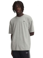 Under Armour Koszulka w kolorze szarym rozmiar: L. Szare bezrękawniki Under Armour, l, bez wzorów, bez kołnierzyka, bez ramiączek. Za 137.99 zł.