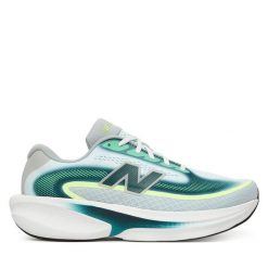 Buty do biegania New Balance. Zielone buty do biegania New Balance, bez wzorów, bez zapięcia, do biegania. Za 649.99 zł.
