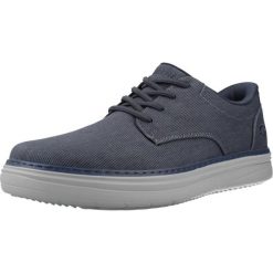 Buty SKECHERS HYLAND JUSTINO Niebieski. Niebieskie buty trekkingowe Skechers, bez wzorów, z tkaniny, bez zapięcia. Za 364.99 zł.
