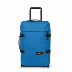Walizka Eastpak Tranverz S. Niebieskie walizki Eastpak, bez wzorów. Za 677.00 zł.