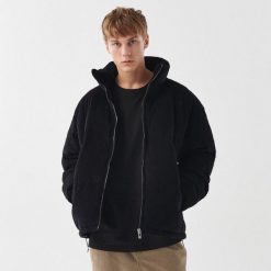 Zimowa kurtka puffer ze stójką - Czarny. Czarne kurtki Cropp, na zimę, l, bez wzorów, z poliesteru, bez kaptura. Za 269.99 zł.