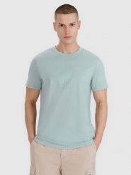 4F T-shirt regular z nadrukiem męski - niebieski M. Niebieskie t-shirty 4F, m, bez wzorów, z bawełny, bez kołnierzyka, bez ramiączek. Za 59.99 zł.