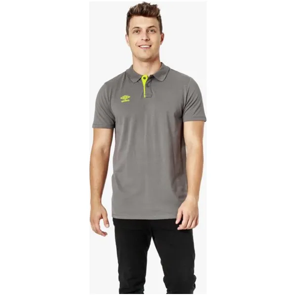 Umbro Polo Fw Pique , szary, rozmiar M. Szare koszulki polo sportowe Umbro, m, bez wzorów, z dzianiny, bez kołnierzyka, bez ramiączek. W wyprzedaży za 79.99 zł.