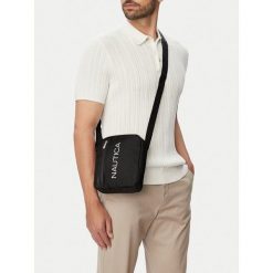 Saszetka Nautica. Czarne saszetki i nerki Nautica, bez wzorów. Za 49.99 zł.