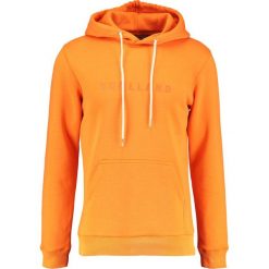 Soulland GUY LOGO EMBROIDERY Bluza z kapturem orange. Bluzy z kapturem marki Soulland, z bawełny. W wyprzedaży za 365.40 zł.