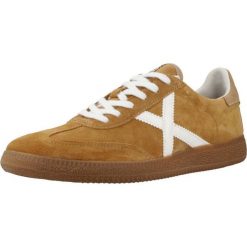 Buty MUNICH BARRU 160 Żółty. Żółte buty trekkingowe munich, bez wzorów, z tkaniny, bez zapięcia. Za 415.99 zł.