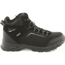 American Club czarne American trekkingi buty zimowe z membraną. Czarne trekkingi American CLUB, bez wzorów, z materiału, bez zapięcia. W wyprzedaży za 159.00 zł.