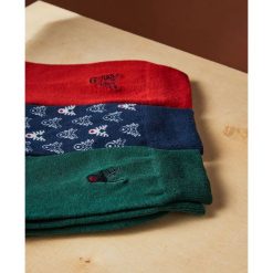 3 PACK SKARPETKI XMASS. Skarpety marki TOP SECRET. W wyprzedaży za 14.99 zł.