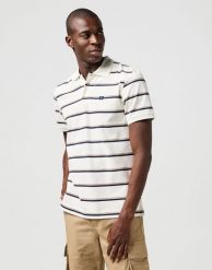 MESKA KOSZULKA WRANGLER STRIPE POLO SHIRT WHITE 112362828. Białe koszulki polo Wrangler, xl, bez wzorów, bez kołnierzyka, bez ramiączek. Za 109.99 zł.
