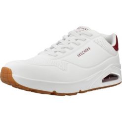 Buty SKECHERS UNO - HARRY KANE AIR Biały. Białe buty trekkingowe Skechers, bez wzorów, z syntetyku, bez zapięcia. Za 426.14 zł.
