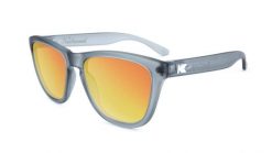 Okulary przeciwsłoneczne dla dorosłych - kategoria 3 z polaryzacją - Frosted. Białe okulary przeciwsłoneczne KNOCKAROUND, prostokątne. Za 149.60 zł.