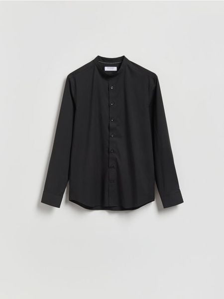 Koszula slim fit ze stójką - czarny. Czarne koszule Reserved, l, bez wzorów, z tkaniny, bez kołnierzyka, bez ramiączek. Za 129.99 zł.