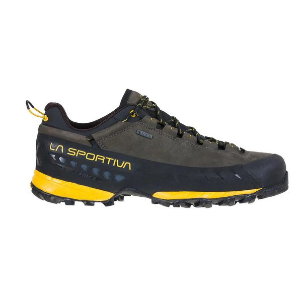 Buty trekkingowe męskie La Sportiva Tx5 Low GTX. Brązowe buty trekkingowe La Sportiva, bez wzorów, z gore-texu, bez zapięcia, trekkingowe, gore-tex. Za 1,069.20 zł.