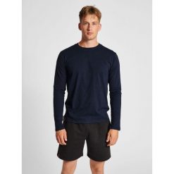 Koszulka z długim rękawem Hummel Red Basic. Niebieskie bluzy Hummel, m, bez wzorów, z bawełny, bez kaptura. Za 114.50 zł.