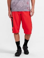 Craft Szorty kolarskie 3w1 "ADV Offroad XT" w kolorze czerwonym rozmiar: XXL. Czerwone szorty Craft, xxl, bez wzorów, z materiału. Za 187.96 zł.